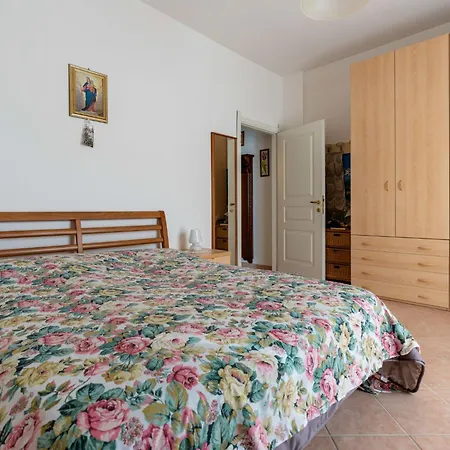 アパート Casa Patrizia By Interhome